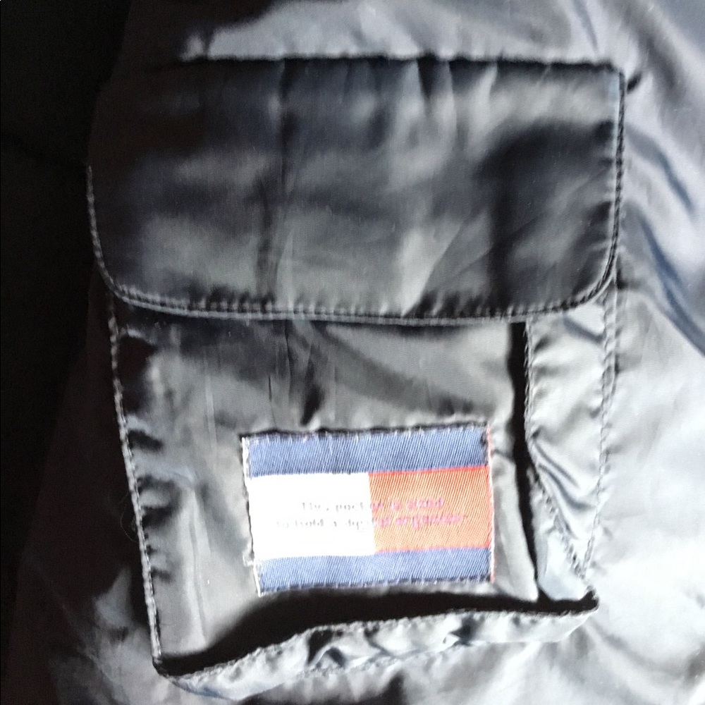 UNISEX TOMMY HILFIGER PUFFY COAT⭐️FINAL PRICE⭐️ - Picture 4 of 4